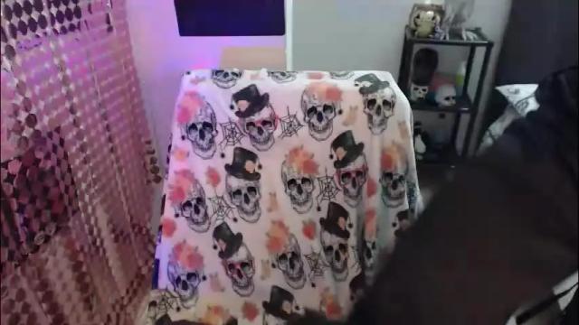 Image 4 of mia_adams_red Stream on Chaturbate on 2 months ago