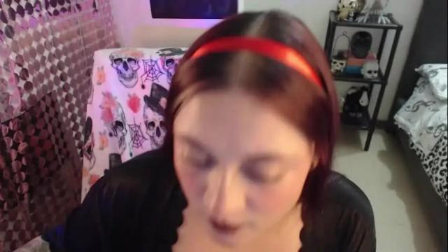 Image 10 of mia_adams_red Stream on Chaturbate on 1 month ago