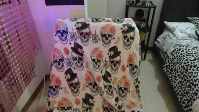 Image 11 of mia_adams_red Stream on Chaturbate on 26 days ago