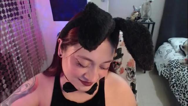 Image 2 of mia_adams_red Stream on Chaturbate on 24 days ago