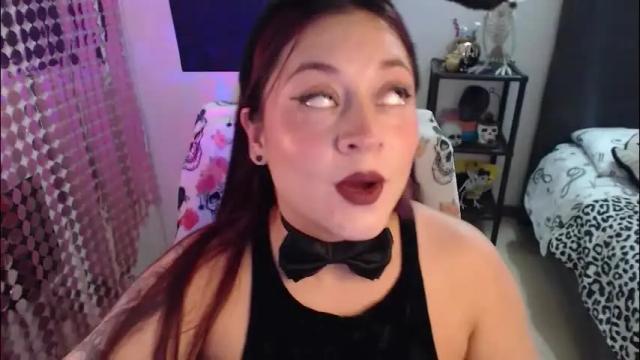 Image 4 of mia_adams_red Stream on Chaturbate on 24 days ago