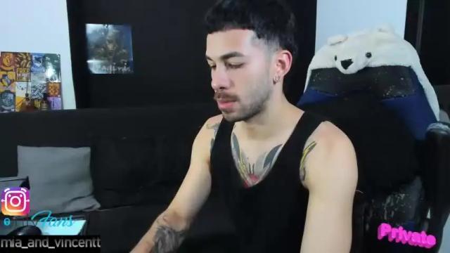 Image 3 of mia_and_vincentt Stream on Chaturbate on 12 months ago