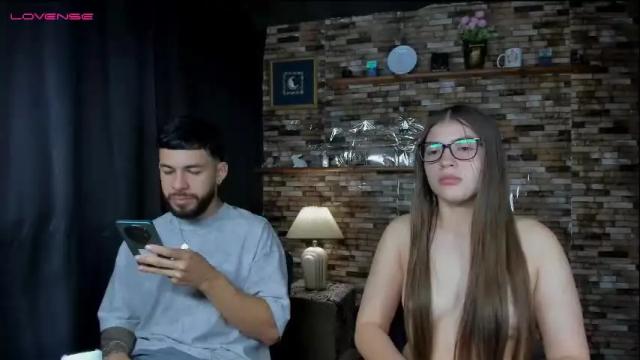 Image 3 of mia_and_vincentt Stream on Chaturbate on 19 days ago