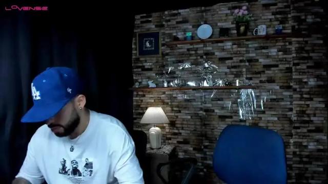 Image 2 of mia_and_vincentt Stream on Chaturbate on 2 days ago