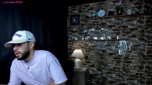 Image 11 of mia_and_vincentt Stream on Chaturbate on 1 month ago