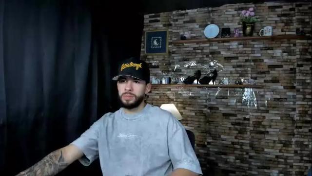 Image 2 of mia_and_vincentt Stream on Chaturbate on 1 month ago
