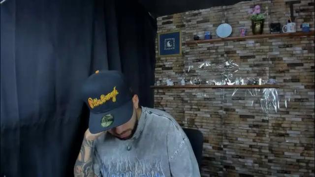 Image 8 of mia_and_vincentt Stream on Chaturbate on 2 months ago