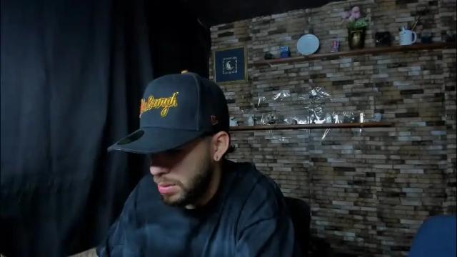 Image 2 of mia_and_vincentt Stream on Chaturbate on 1 month ago