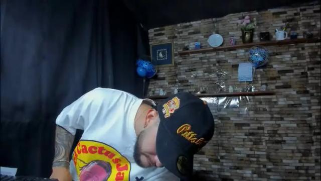 Image 10 of mia_and_vincentt Stream on Chaturbate on 28 days ago
