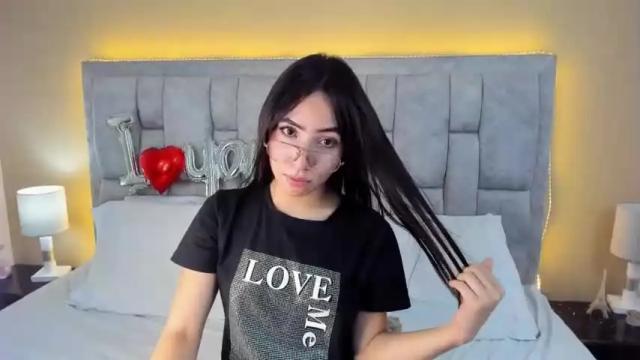 Image 6 of mia_andersohn Stream on Chaturbate on 15 months ago