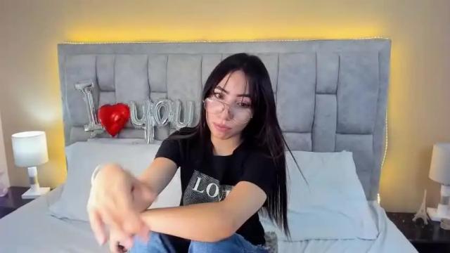 Image 8 of mia_andersohn Stream on Chaturbate on 15 months ago