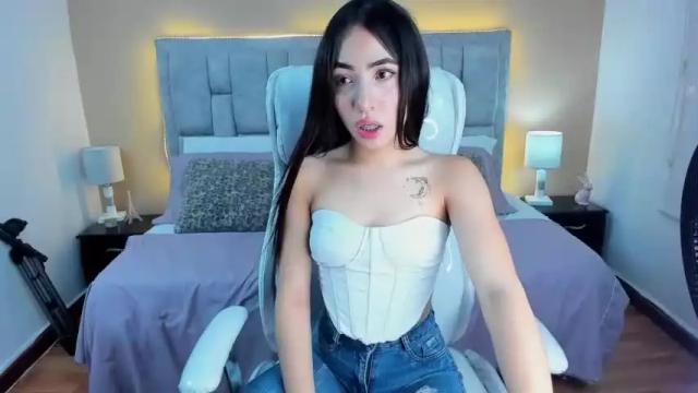 Image 4 of mia_andersohn Stream on Chaturbate on 15 months ago