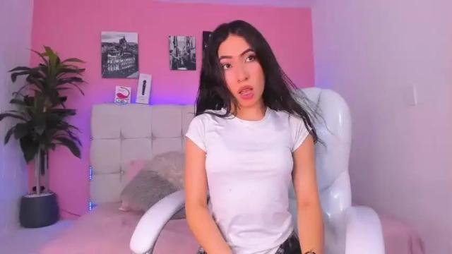 Image 8 of mia_andersohn Stream on Chaturbate on 14 months ago