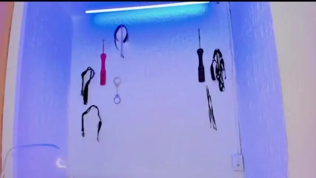 Image 11 of mia_andersohn Stream on Chaturbate on 14 months ago