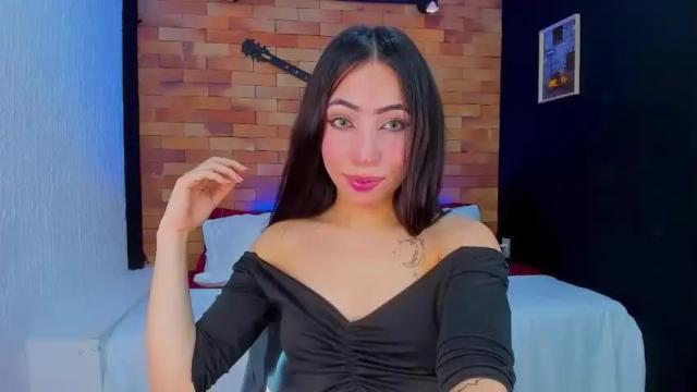 Image 10 of mia_andersohn Stream on Chaturbate on 13 months ago