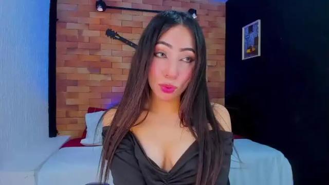 Image 4 of mia_andersohn Stream on Chaturbate on 13 months ago