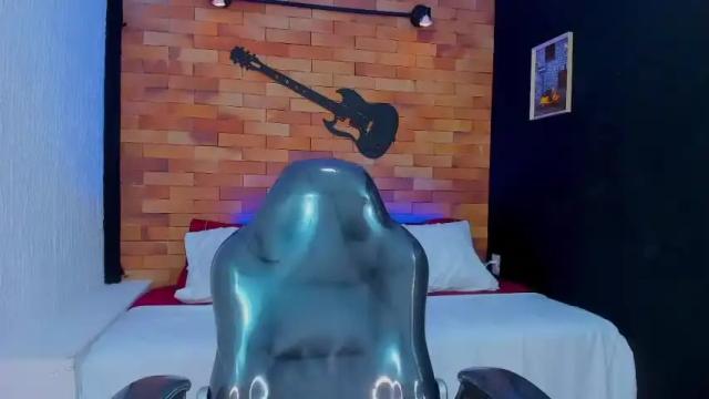 Image 7 of mia_andersohn Stream on Chaturbate on 13 months ago