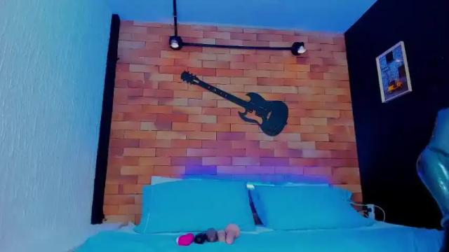 Image 4 of mia_andersohn Stream on Chaturbate on 13 months ago