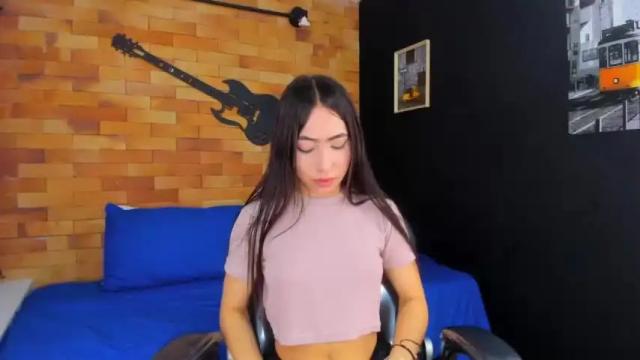 Image 2 of mia_andersohn Stream on Chaturbate on 13 months ago