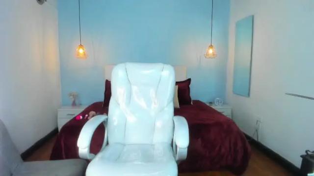 Image 12 of mia_andersohn Stream on Chaturbate on 13 months ago