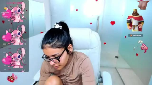 Image 7 of mia_angeel Stream on Chaturbate on 13 months ago