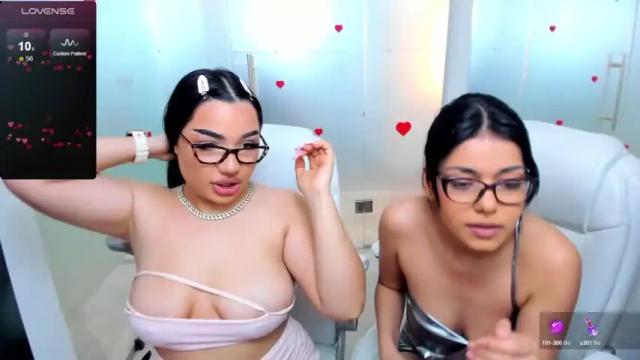 Image 7 of mia_angeel Stream on Chaturbate on 12 months ago