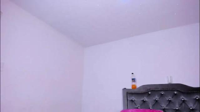 Image 10 of mia_as_ Stream on Chaturbate on 5 months ago