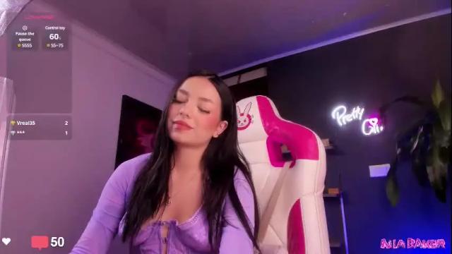 Image 11 of mia_baker_1 Stream on Chaturbate on 29 days ago