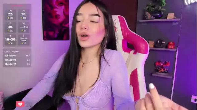 Image 3 of mia_baker_1 Stream on Chaturbate on 6 months ago