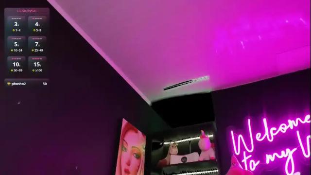 Image 4 of mia_baker_1 Stream on Chaturbate on 6 months ago