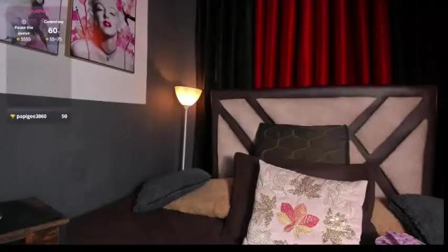 Image 10 of mia_baker_1 Stream on Chaturbate on 6 months ago