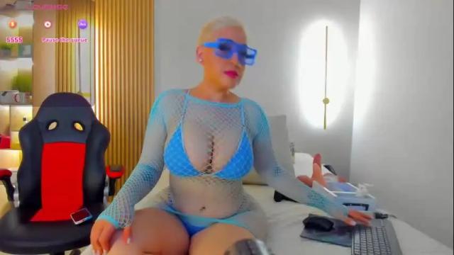 Image 10 of mia_becke Stream on Chaturbate on 22 days ago