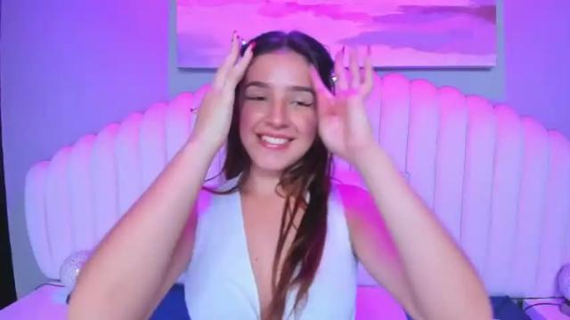 Image 7 of mia_blue1 Stream on Chaturbate on 18 months ago