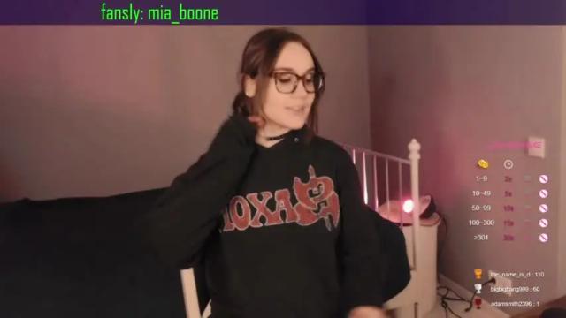 Thumbnail 2, mia_boone's Stream at Chaturbate, 12 months ago