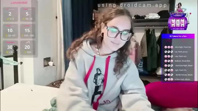 Image 12 of mia_boone Stream on Chaturbate on 2 months ago