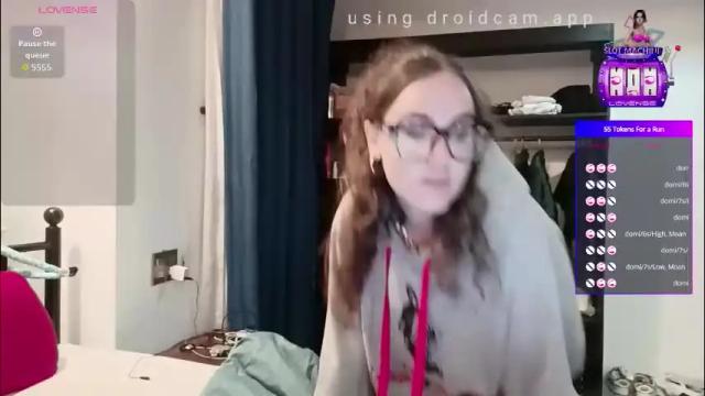 Image 2 of mia_boone Stream on Chaturbate on 2 months ago
