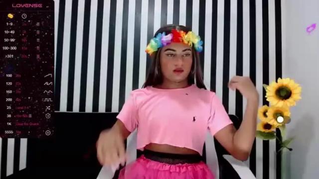 Image 10 of mia_brunette__ Stream on Chaturbate on 18 months ago