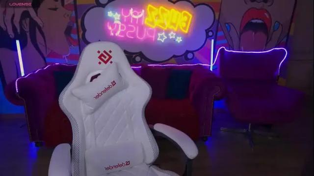 Image 3 of mia_burka Stream on Chaturbate on 4 months ago