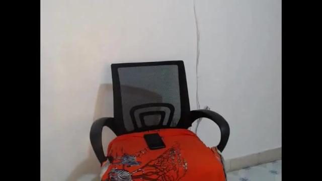 Image 12 of mia_c102130 Stream on Chaturbate on 26 days ago