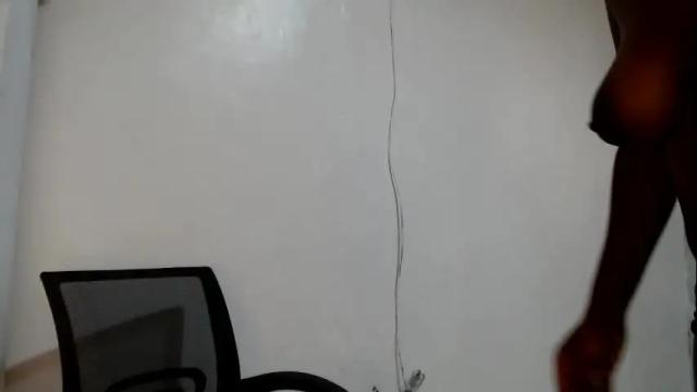 Image 4 of mia_c102130 Stream on Chaturbate on 13 days ago
