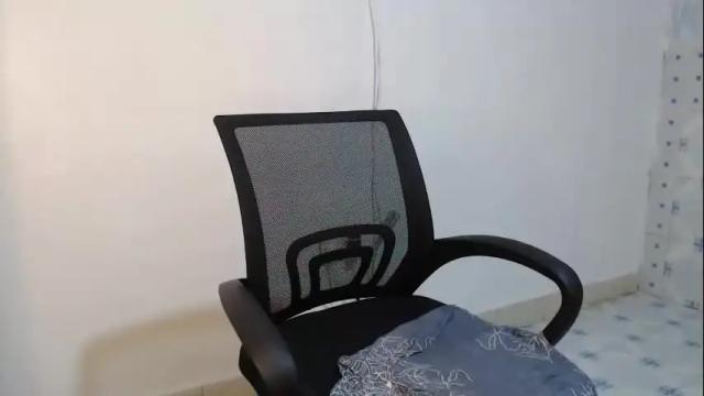 Image 10 of mia_c102130 Stream on Chaturbate on 23 days ago