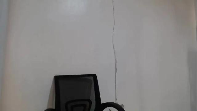 Image 10 of mia_c102130 Stream on Chaturbate on 17 days ago