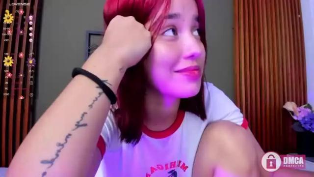 Image 10 of mia_caceres Stream on Chaturbate on 19 months ago