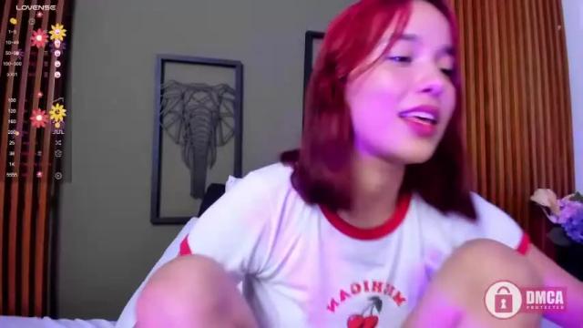 Image 8 of mia_caceres Stream on Chaturbate on 19 months ago