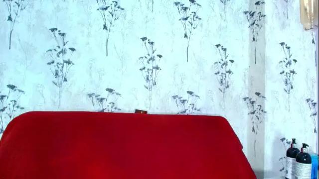 Image 4 of mia_candy_0 Stream on Chaturbate on 25 days ago