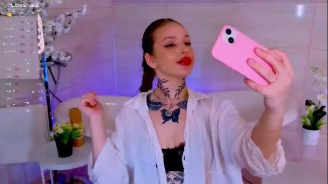 Image 11 of mia_chill Stream on Chaturbate on 1 month ago