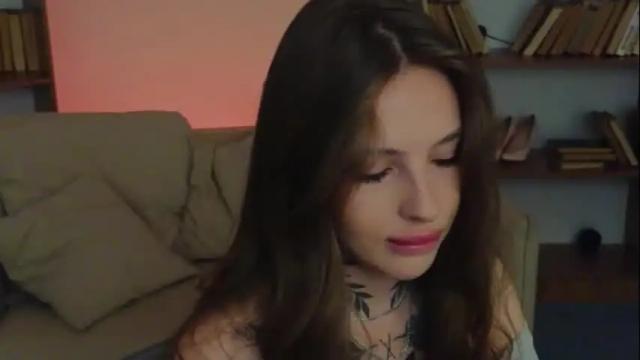 Image 4 of mia_chill Stream on Chaturbate on 6 months ago