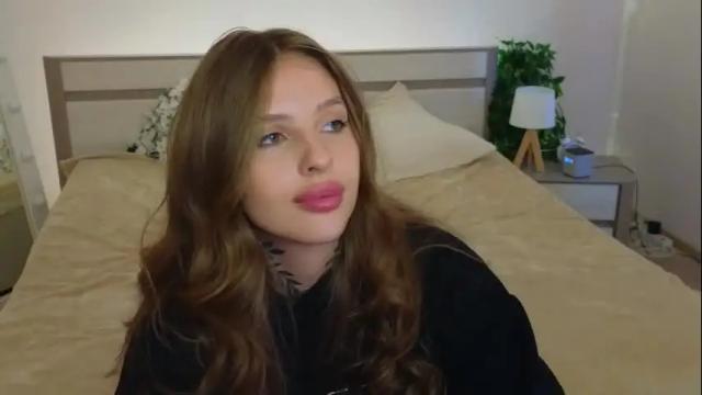 Image 12 of mia_chill Stream on Chaturbate on 6 months ago