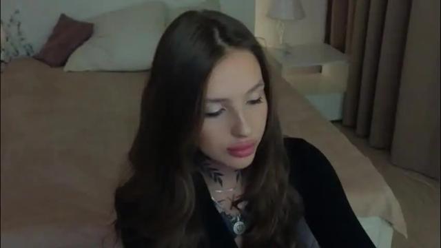 Image 3 of mia_chill Stream on Chaturbate on 5 months ago