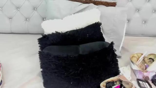 Image 6 of mia_coleman372 Stream on Chaturbate on 20 months ago